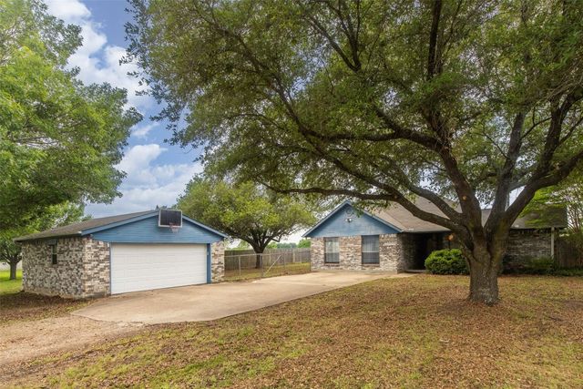 1943 County Road 3327, Greenville, TX 75402