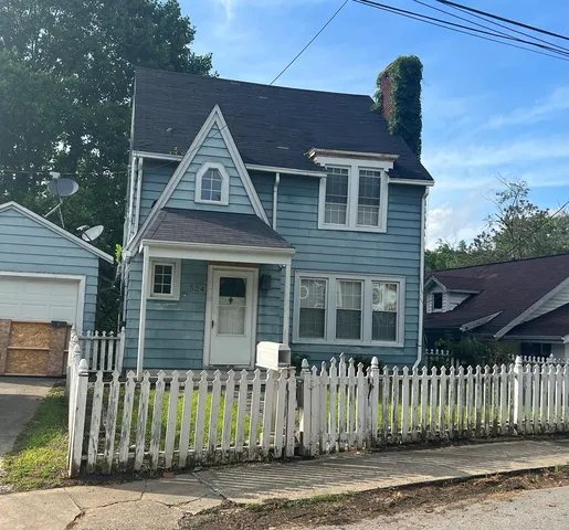 524 Oakhurst Ave, Hazard, KY 41701