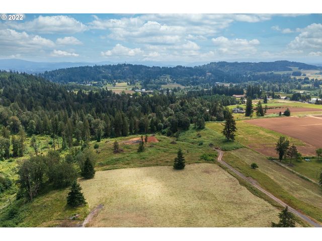 9900 SE 222nd Dr, Damascus, OR 97089