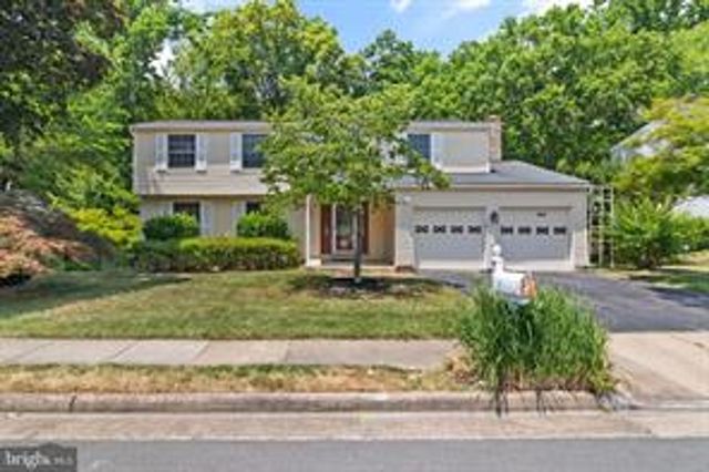 8084 Winding Way Ct, Springfield, VA 22153