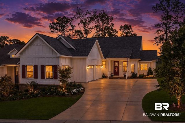 225 Cuban Lily Dr, Fairhope, AL 36532