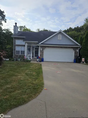 4 Cambridge Ct, Ottumwa, IA 52501