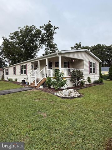 8 Bayberry Ln #8, Elmer, NJ 08318