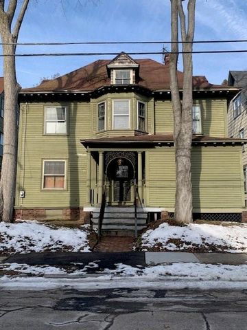 236 Pleasant St, Providence, RI 02906