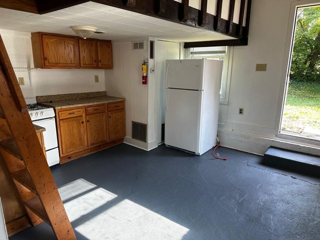 15 N  Locust St #C, Oxford, OH 45056