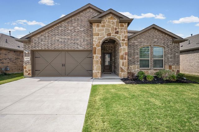 6036 Tudor Pl, Aubrey, TX 76227