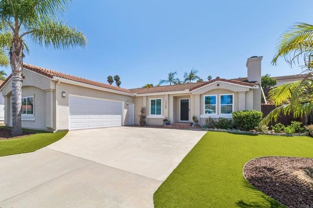 2268 Dante Ter, Vista, CA 92084