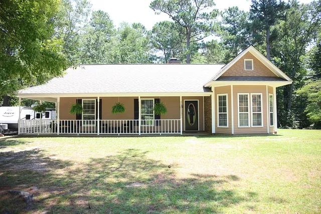 10796 Wildcat Rd, Collinsville, MS 39325