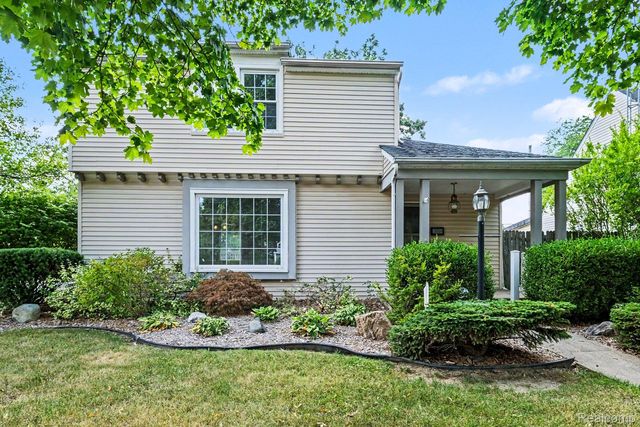 1064 Lafayette St, Flint, MI 48503