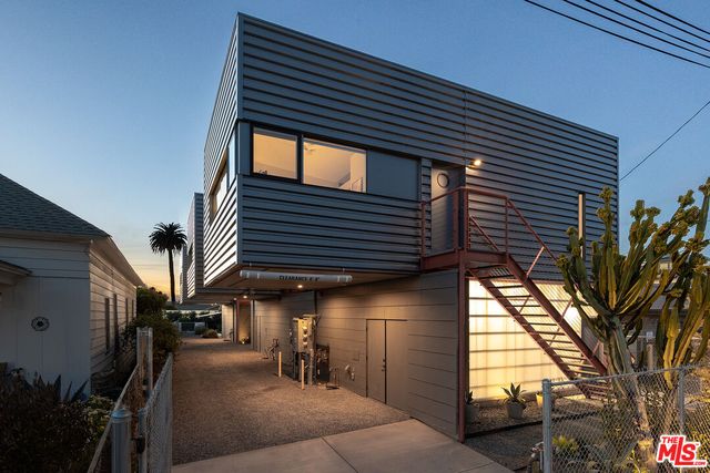 161 N Gdn, Ventura, CA 93001