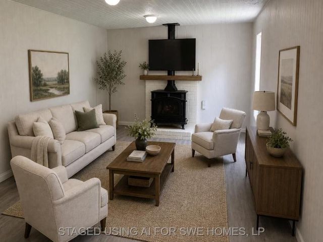 1329 Adams Rd, Bay City, TX 77414