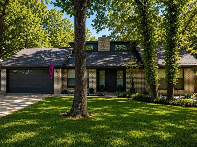 2858 Cresthaven Dr, Grapevine, TX 76051