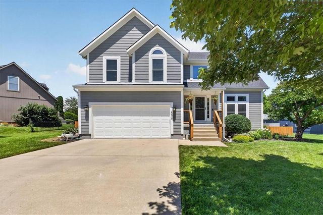 20316 W  219th St, Spring Hill, KS 66083