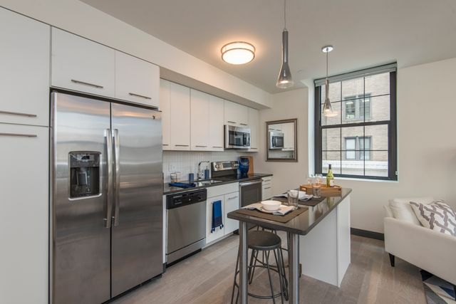 1529 Walnut St #1404, Philadelphia, PA 19102