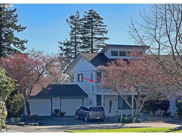 801 Brookhaven Dr   #1B, Brookings, OR 97415