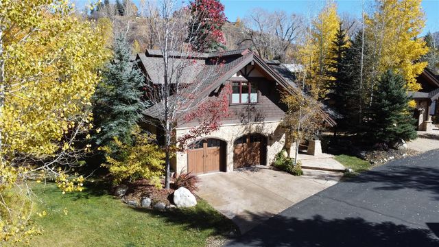 566 Retreat Pl, Steamboat Springs, CO 80487