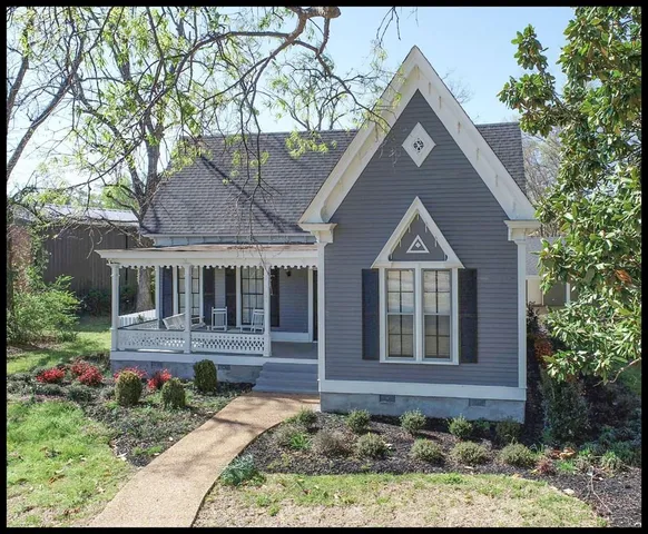201 Boothe St, Batesville, MS 38606
