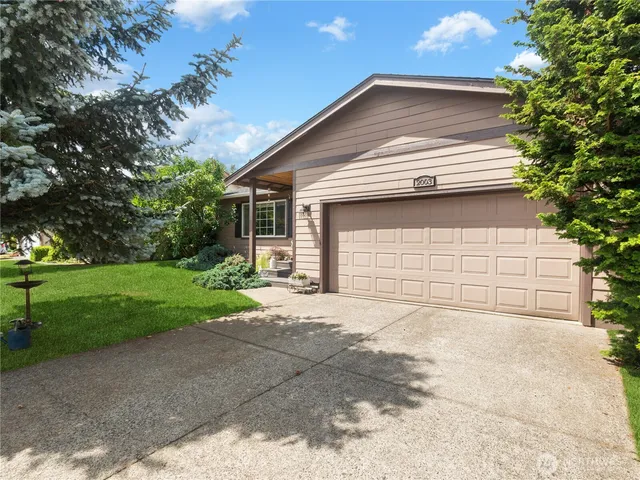 2003 Buttercup Drive, Lynden, WA 98264