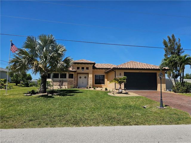 2726 SW 2nd Pl, Cape Coral, FL 33914