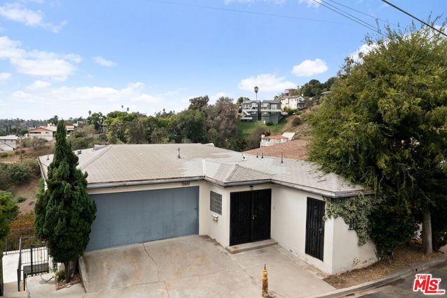 3937 W  Point Dr, Los Angeles, CA 90065