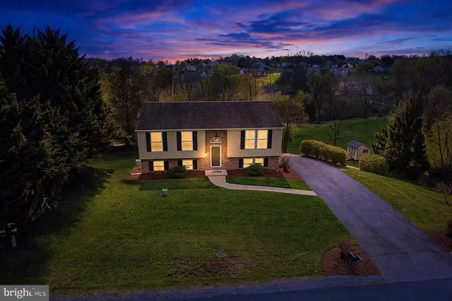 3628 Harold Pl, Greencastle, PA 17225