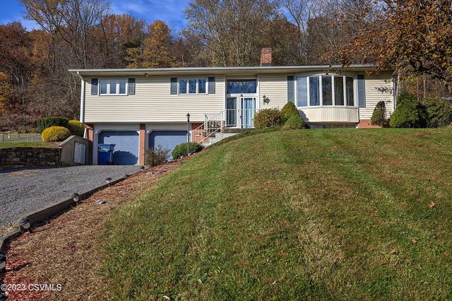 18 Terrace Dr, Bloomsburg, PA 17815