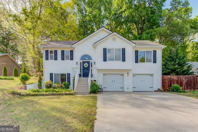 4688 Eucalyptus Way, Flowery Branch, GA 30542