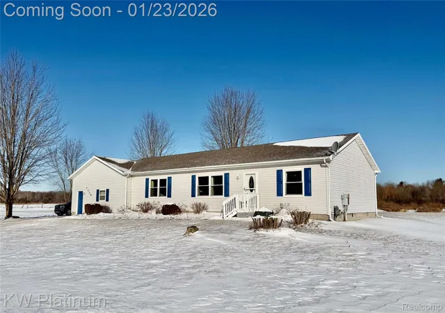 7330 Smiths Creek Rd, Smiths Creek, MI 48074