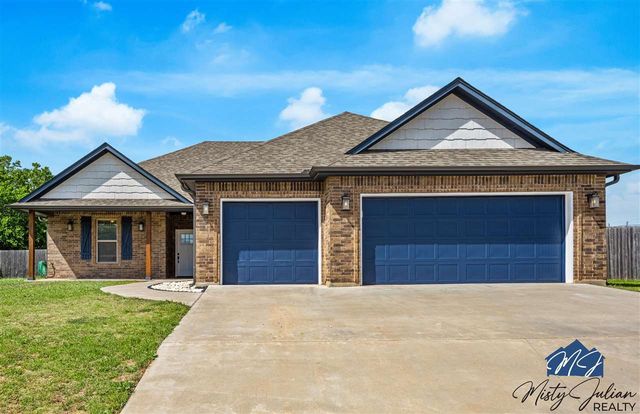 14 Misty Morning Ln, Elgin, OK 73538