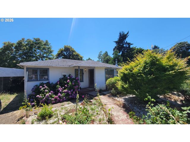 168 NE Broadway St, Myrtle Creek, OR 97457