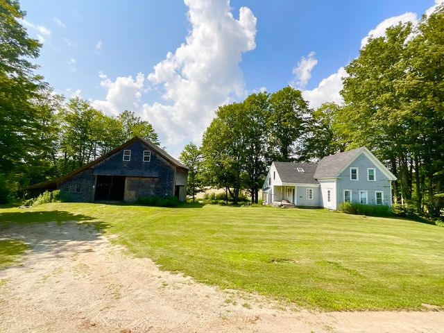 399 East River Road, Whitefield, ME 04353