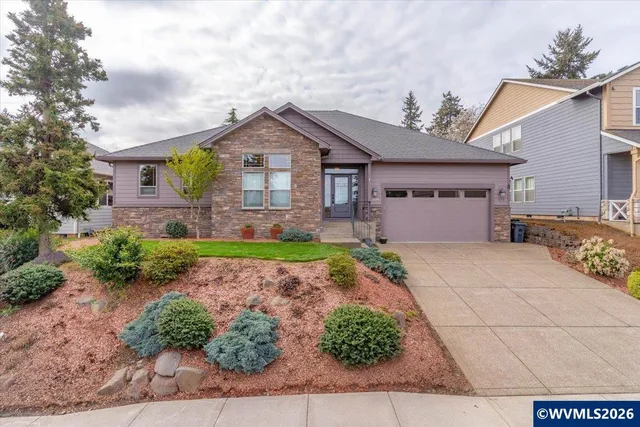 2074 Celeen Ave SE, Salem, OR 97302