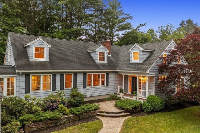 141 Old Bedford Rd, Concord, MA 01742