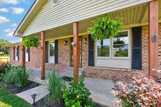 2152 Nashville Hwy, Columbia, TN 38401