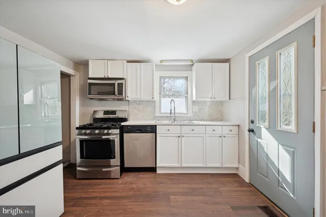 1114 Townsend St, Chester, PA 19013