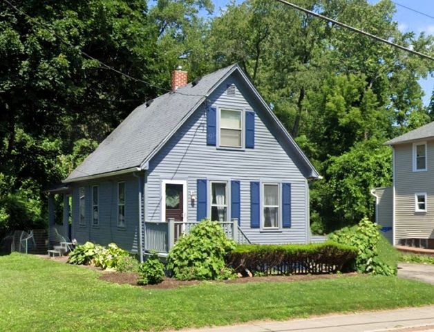 789 N  Winton Rd, Rochester, NY 14609