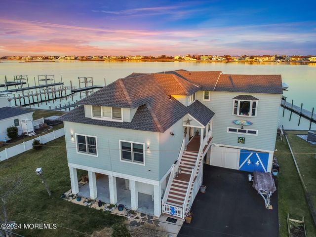 61 Monmouth Parkway, Monmouth Beach, NJ 07750