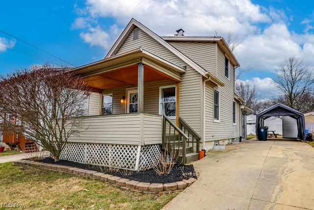 1059 Jean Ave, Akron, OH 44310