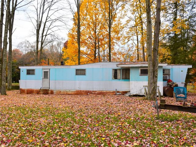 14975 Gilliland Rd, Linesville, PA 16424