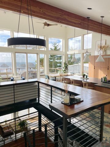 5205 Castle Dr, Oceanside, OR 97134