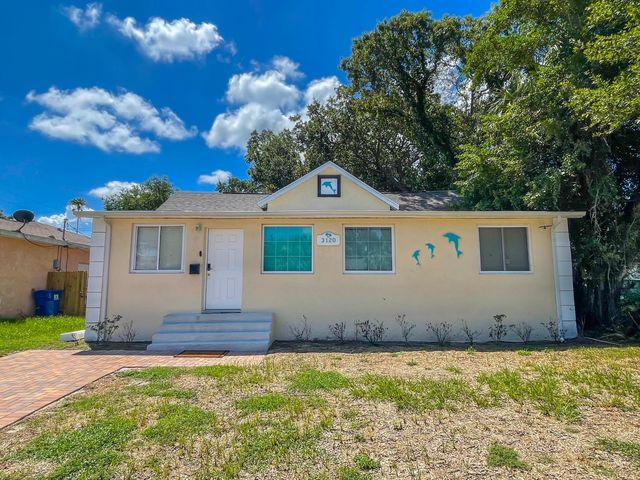 3120 Queensboro Ave S, Saint Petersburg, FL 33712