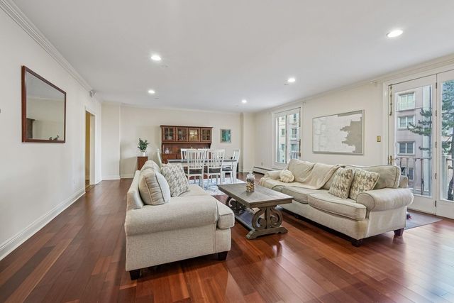 100 Shearwater Ct   E #25, Jersey City, NJ 07305