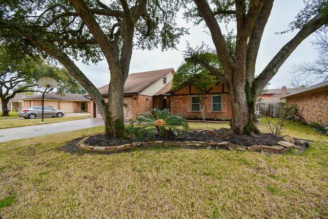 10711 Sagebluff Dr, Houston, TX 77089