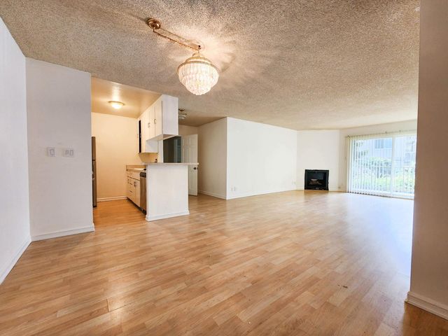 368 Imperial Way  #107, Daly City, CA 94015