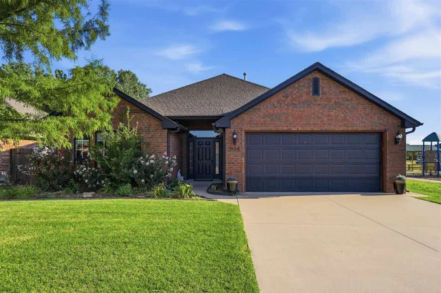 5104 W  5th Ave, Stillwater, OK 74074