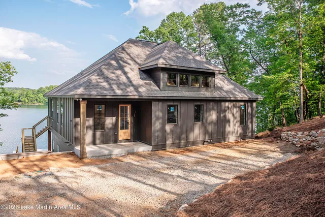 184 Highland Cir, Alexander City, AL 35010