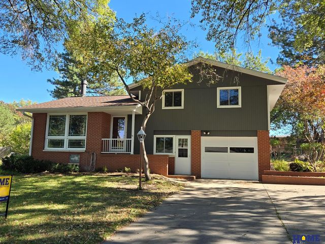 1830 E  Bermuda Dr, Lincoln, NE 68506