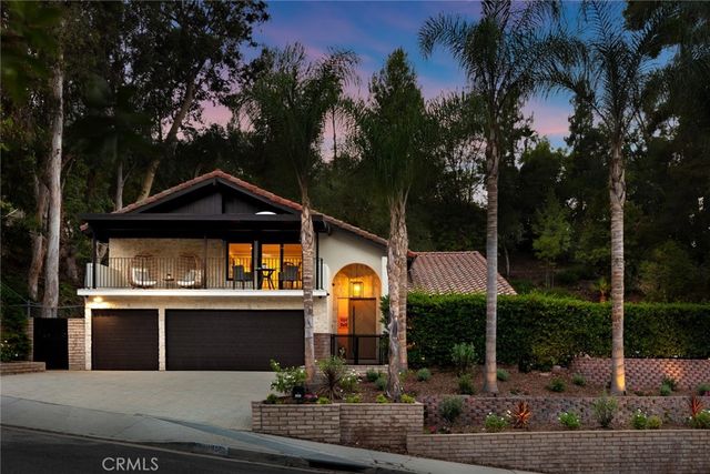 4885 Winnetka Ave, Woodland Hills, CA 91364