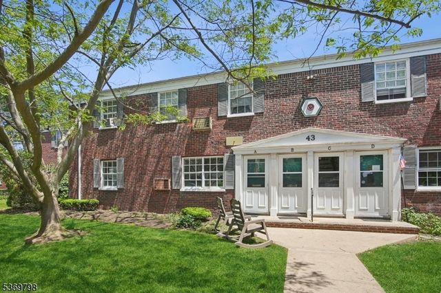 43A W Roselle Ave, Roselle Park, NJ 07204