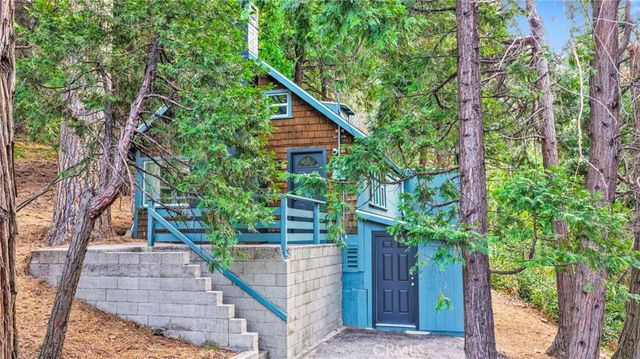 480 Valley Rd, Crestline, CA 92325